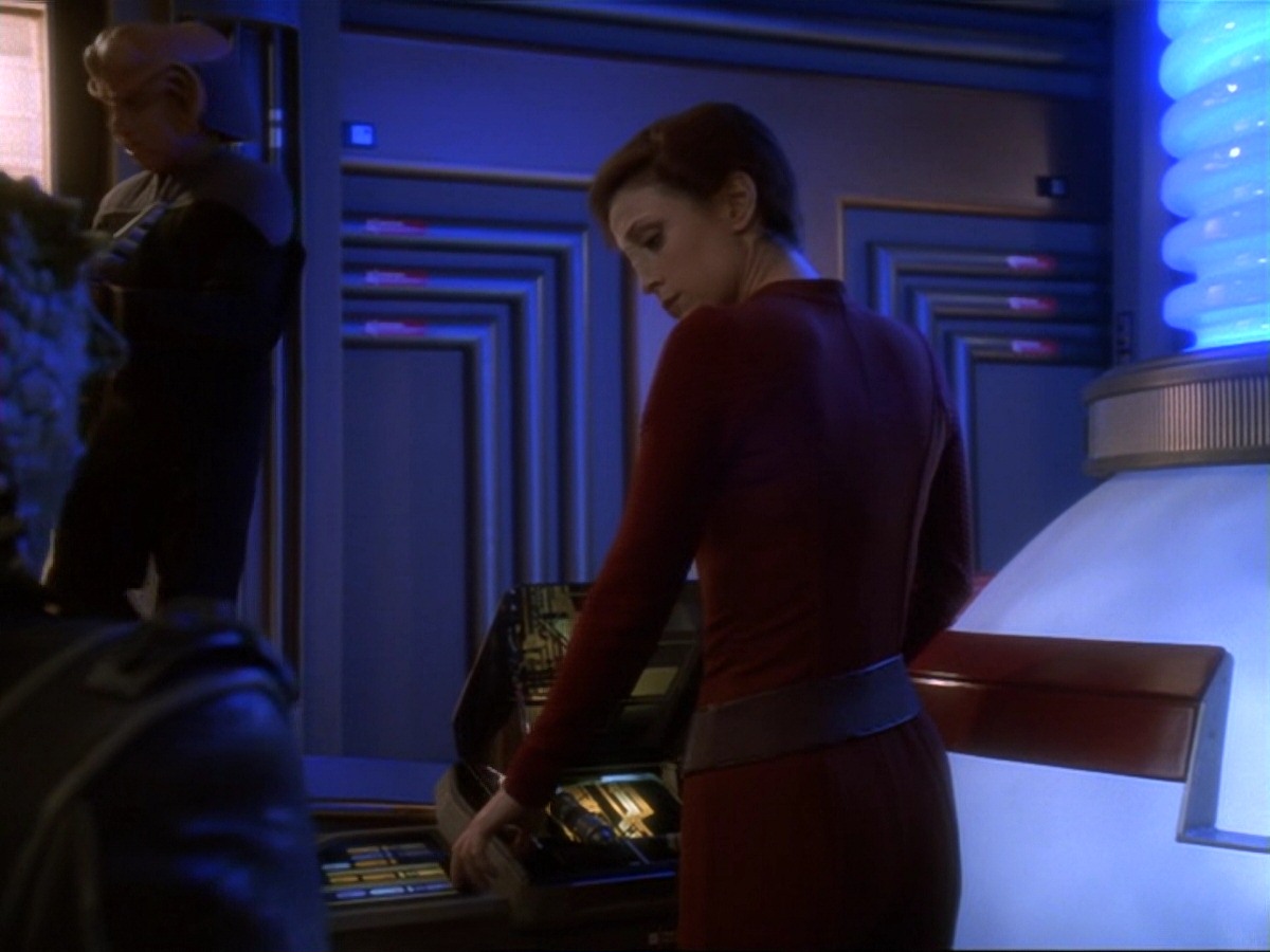 extant_StarTrek_DS9_6x14-OneLittleShip_1792.jpg