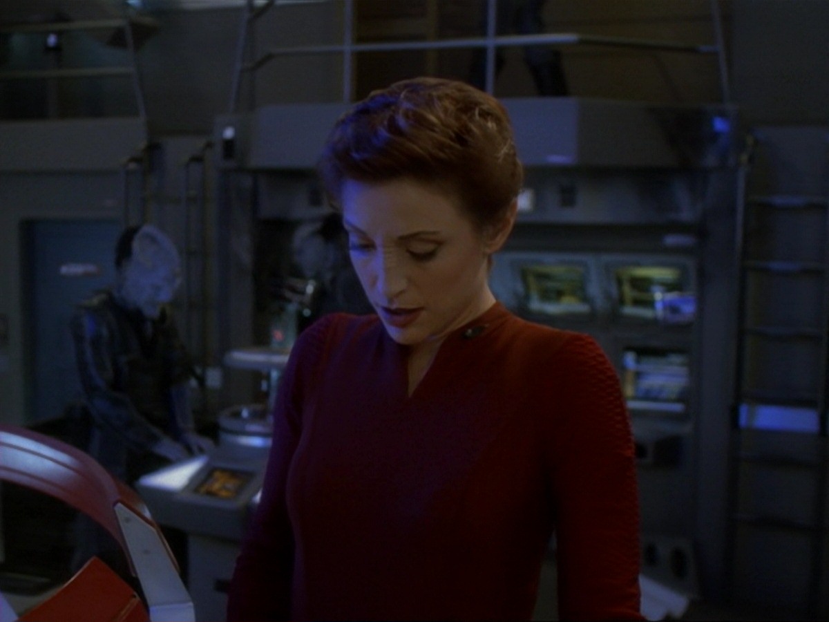 extant_StarTrek_DS9_6x14-OneLittleShip_2364.jpg