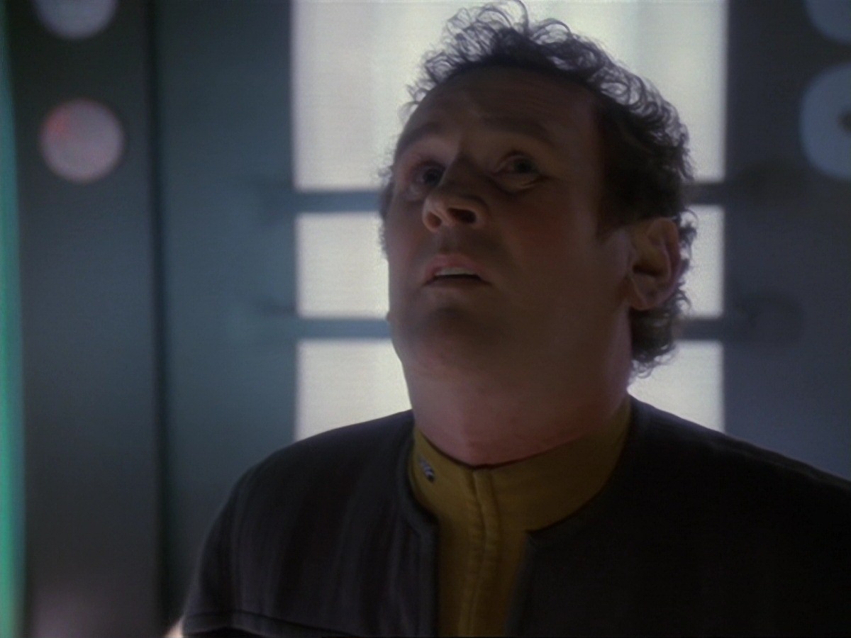 extant_StarTrek_DS9_6x14-OneLittleShip_2688.jpg