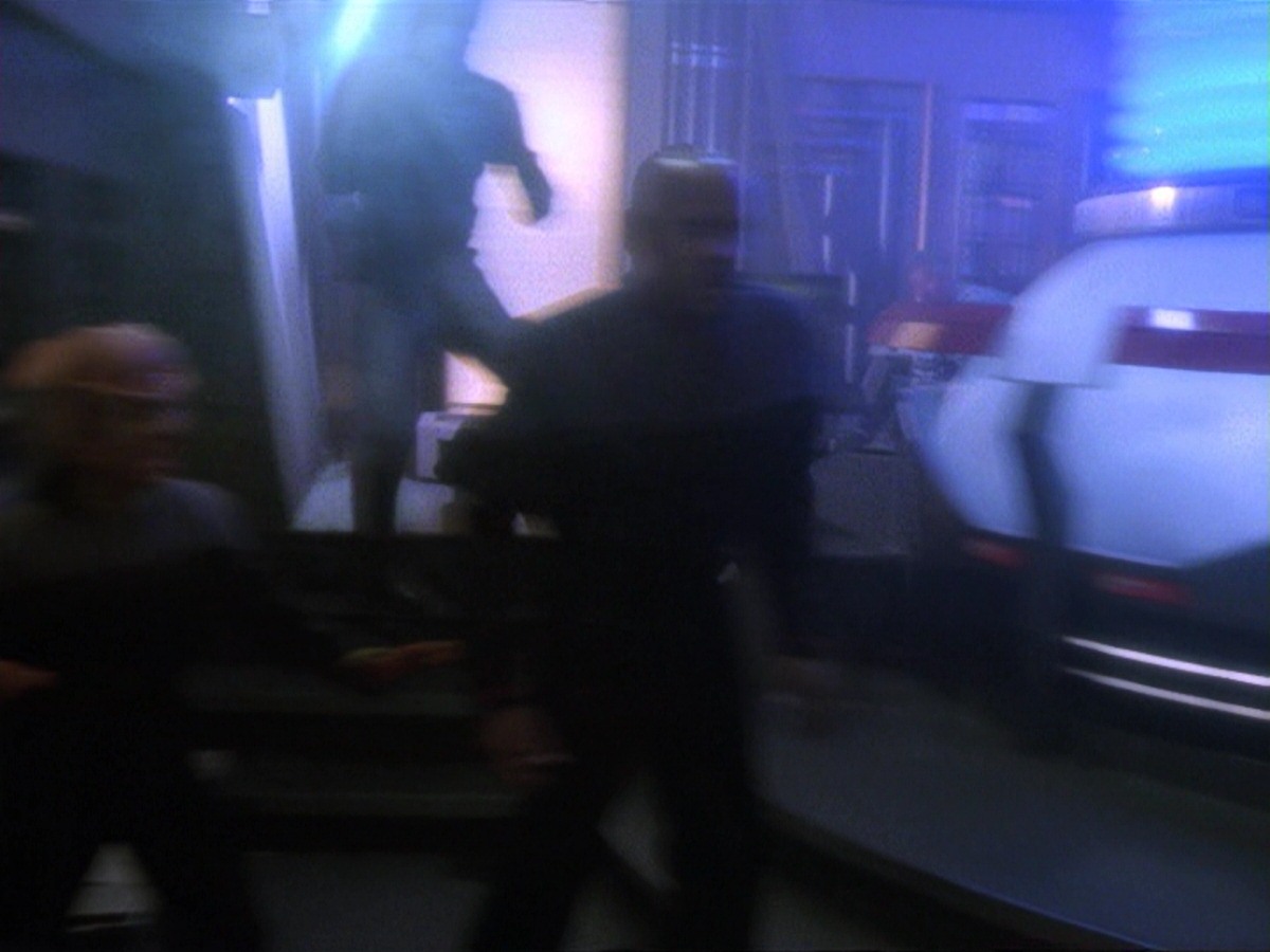 extant_StarTrek_DS9_6x14-OneLittleShip_3364.jpg