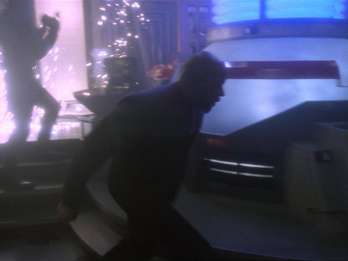 extant_StarTrek_DS9_6x14-OneLittleShip_3365.jpg