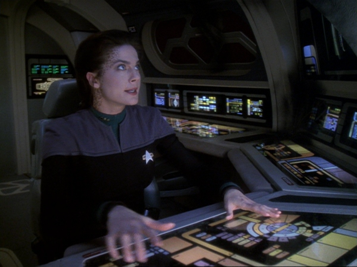extant_StarTrek_DS9_6x14-OneLittleShip_3370.jpg