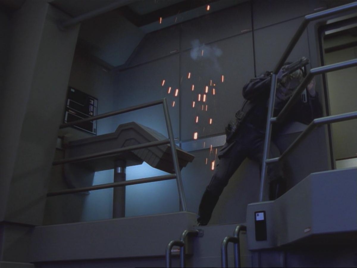 extant_StarTrek_DS9_6x14-OneLittleShip_3373.jpg