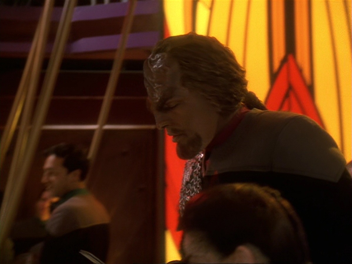 extant_StarTrek_DS9_6x14-OneLittleShip_3541.jpg