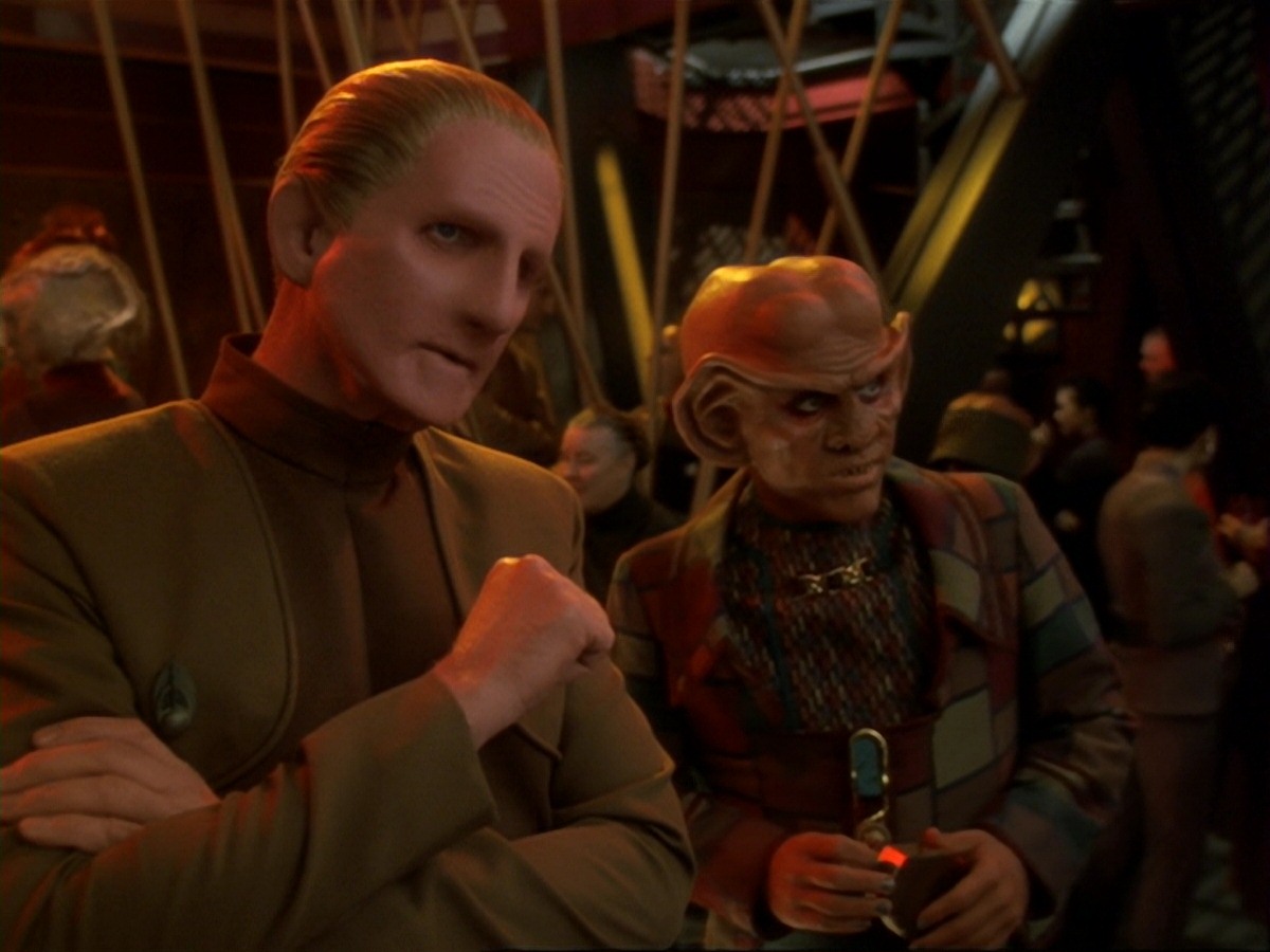 extant_StarTrek_DS9_6x14-OneLittleShip_3682.jpg