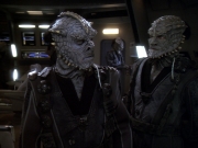 Filename=extant_StarTrek_DS9_6x14-OneLittleShip_0652.jpg
Filesize=167KiB
Dimensions=1200x900
Date added=Jan 11, 2020 extant_StarTrek_DS9_6x14-OneLittleShip_0652.jpg