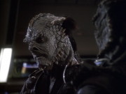 Filename=extant_StarTrek_DS9_6x14-OneLittleShip_0654.jpg
Filesize=152KiB
Dimensions=1200x900
Date added=Jan 11, 2020 extant_StarTrek_DS9_6x14-OneLittleShip_0654.jpg