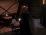 extant_StarTrek_DS9_6x15-HonorAmongThieves_0019.jpg
