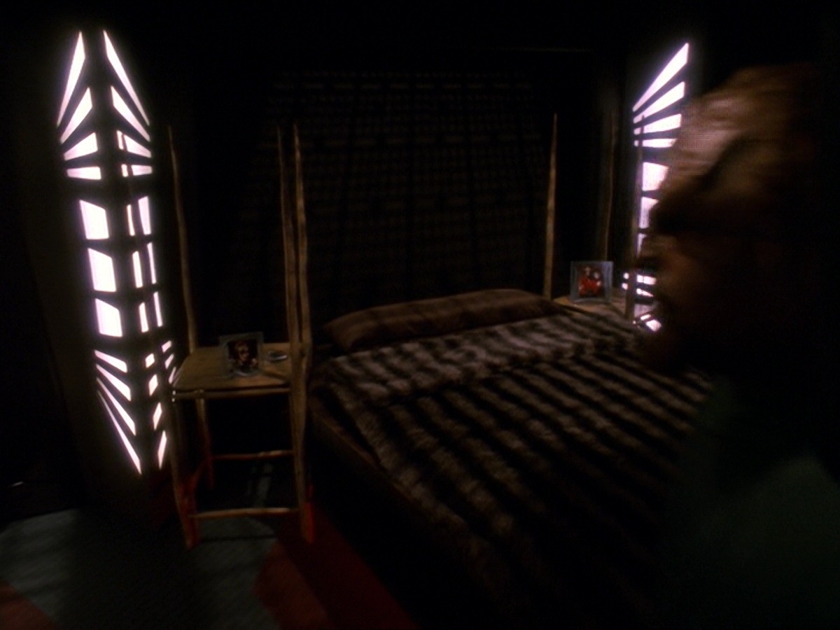 extant_StarTrek_DS9_6x16-ChangeOfHeart_0224.jpg