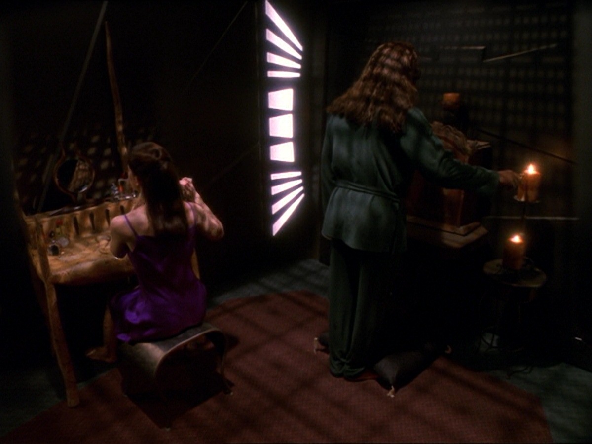 extant_StarTrek_DS9_6x16-ChangeOfHeart_0232.jpg