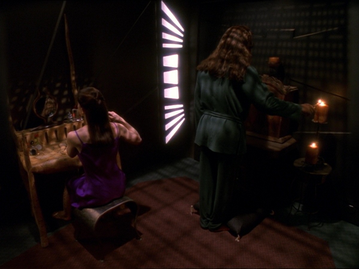 extant_StarTrek_DS9_6x16-ChangeOfHeart_0233.jpg