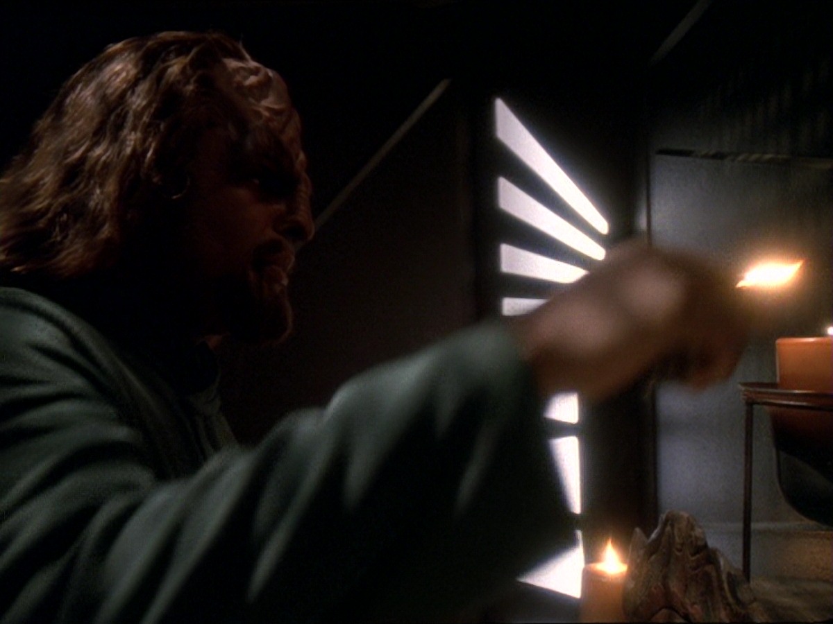 extant_StarTrek_DS9_6x16-ChangeOfHeart_0241.jpg