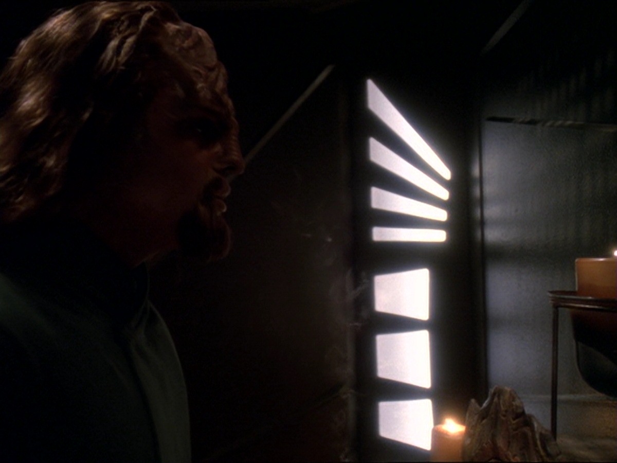 extant_StarTrek_DS9_6x16-ChangeOfHeart_0243.jpg