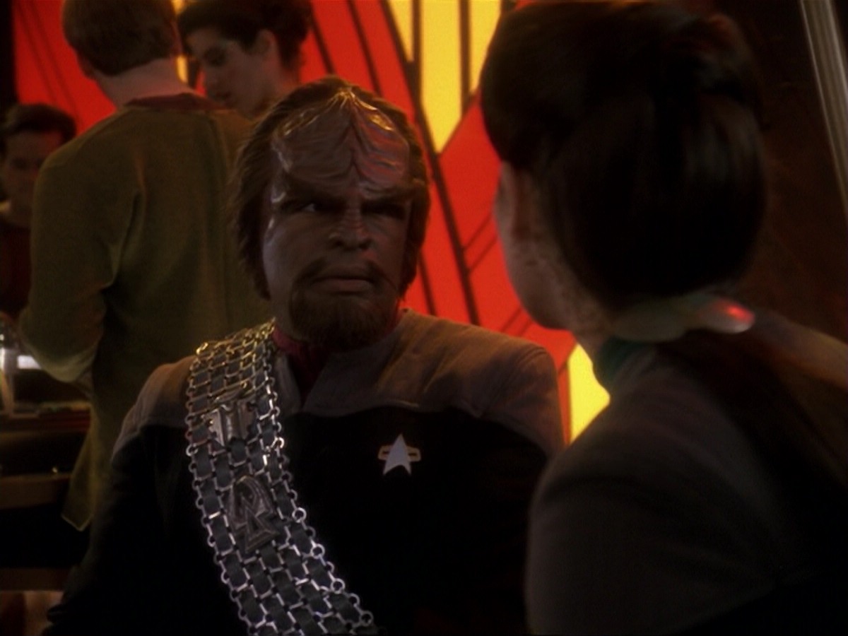 extant_StarTrek_DS9_6x17-WrongsDarkerThanDeathOrNight_0081.jpg