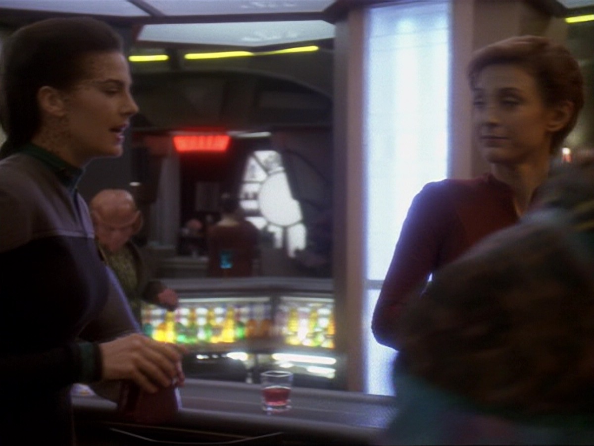 extant_StarTrek_DS9_6x17-WrongsDarkerThanDeathOrNight_0120.jpg