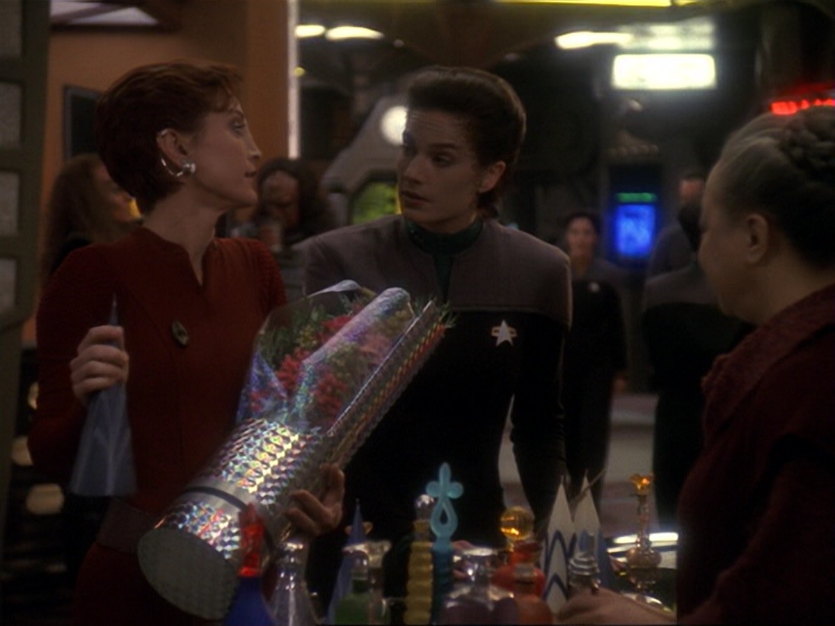extant_StarTrek_DS9_6x17-WrongsDarkerThanDeathOrNight_0152.jpg