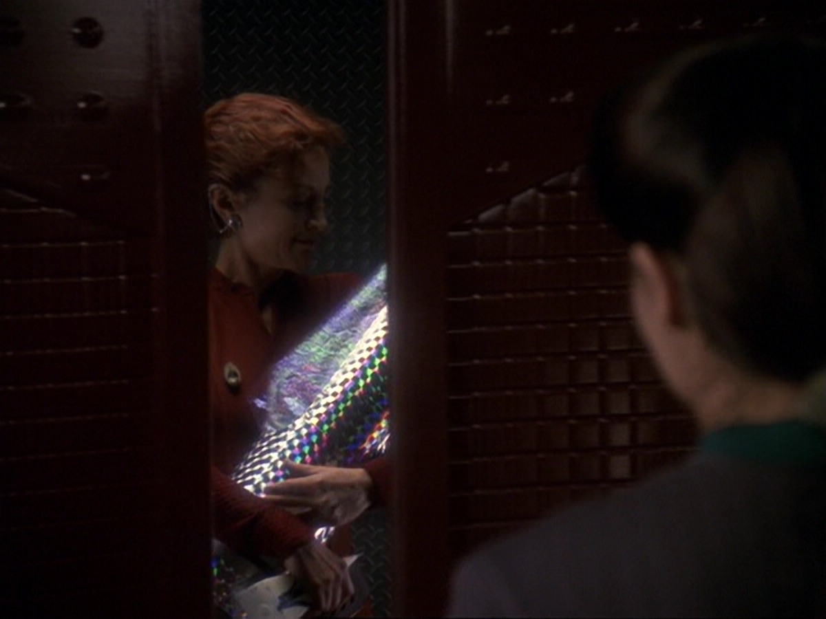 extant_StarTrek_DS9_6x17-WrongsDarkerThanDeathOrNight_0209.jpg