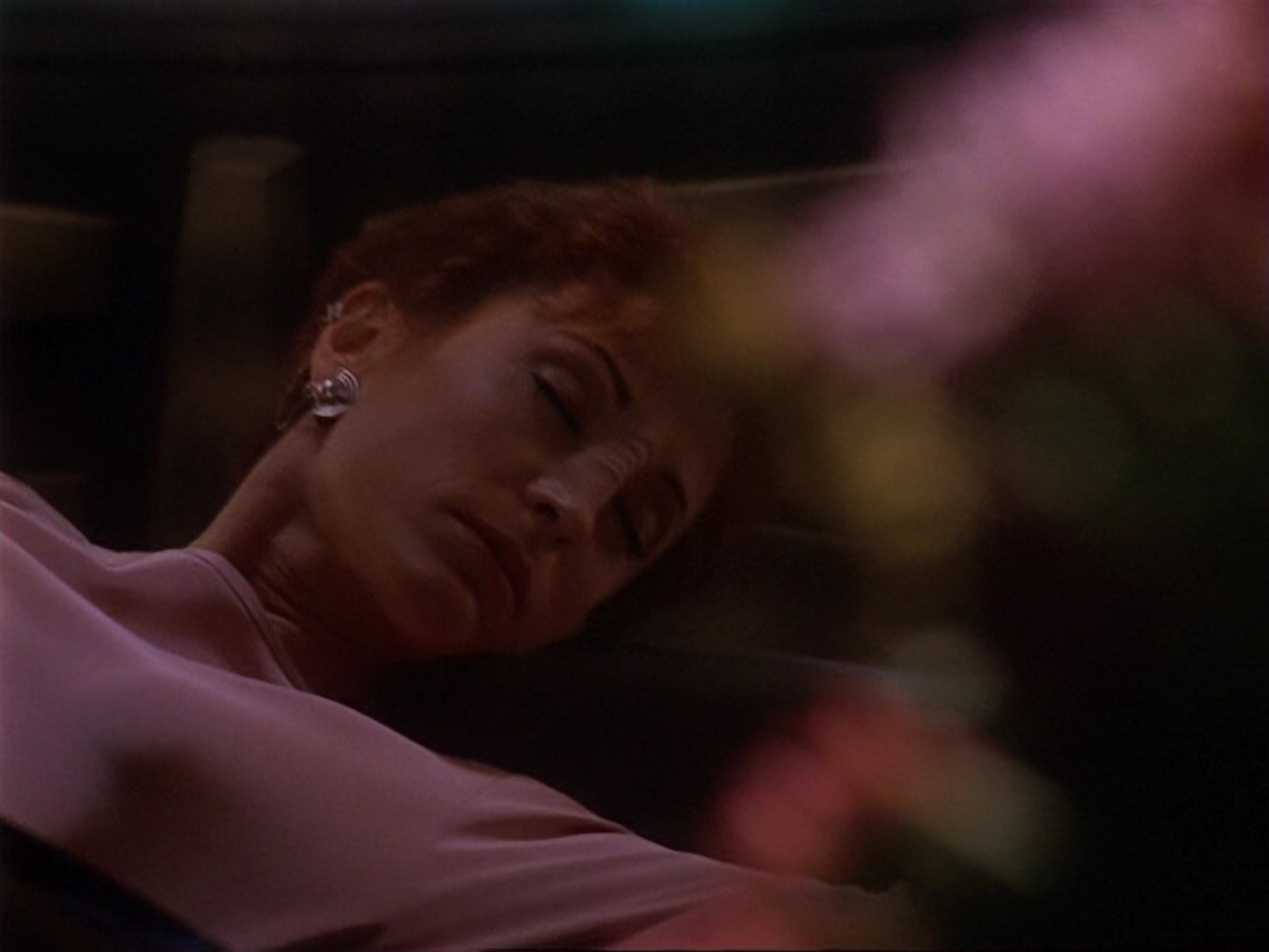 extant_StarTrek_DS9_6x17-WrongsDarkerThanDeathOrNight_0242.jpg