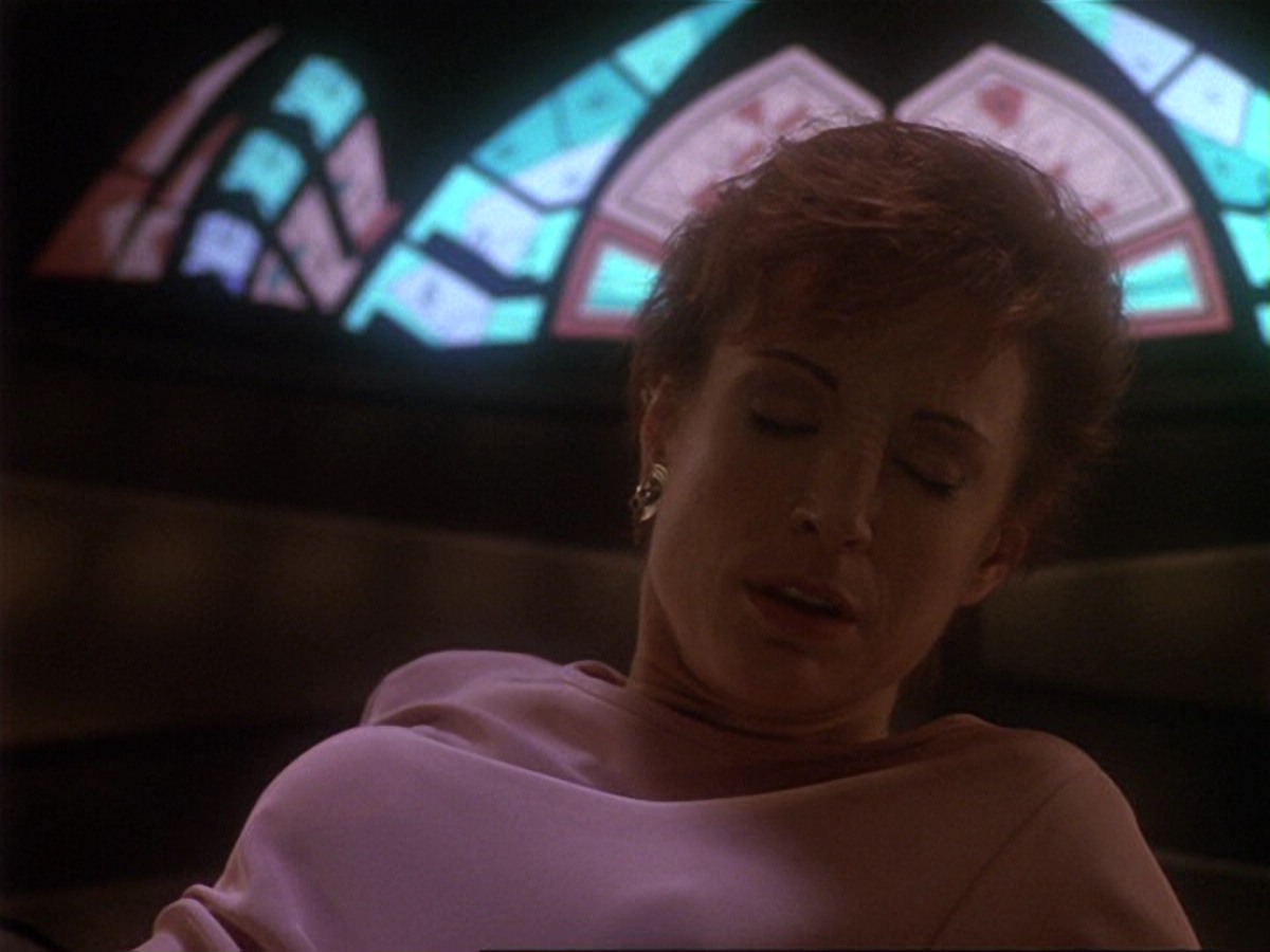extant_StarTrek_DS9_6x17-WrongsDarkerThanDeathOrNight_0248.jpg