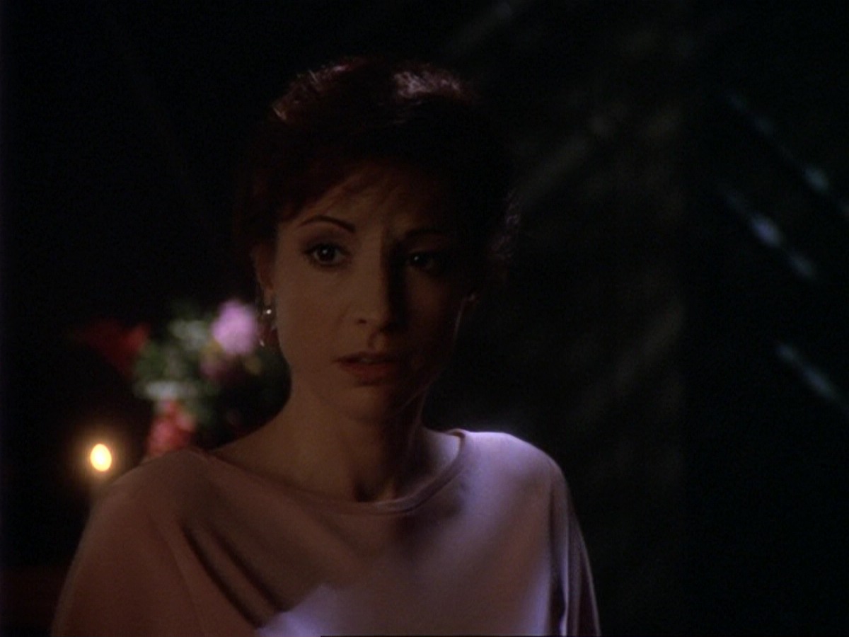 extant_StarTrek_DS9_6x17-WrongsDarkerThanDeathOrNight_0286.jpg