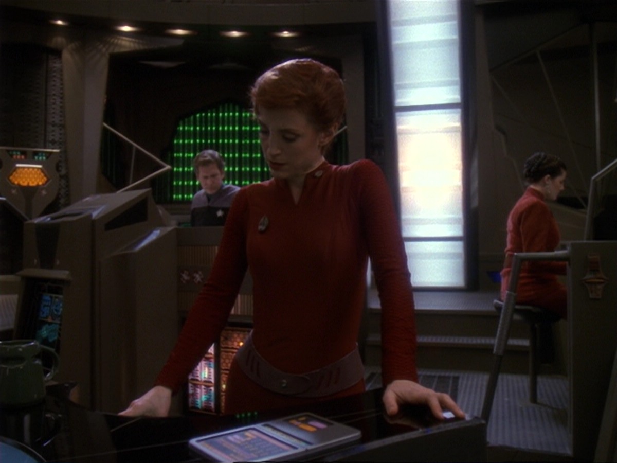 extant_StarTrek_DS9_6x17-WrongsDarkerThanDeathOrNight_0829.jpg
