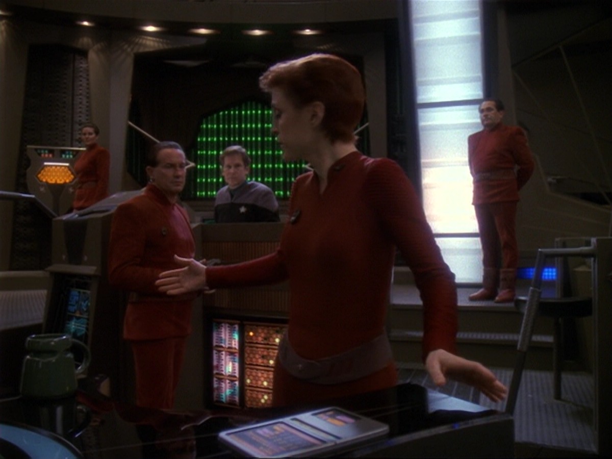 extant_StarTrek_DS9_6x17-WrongsDarkerThanDeathOrNight_0909.jpg