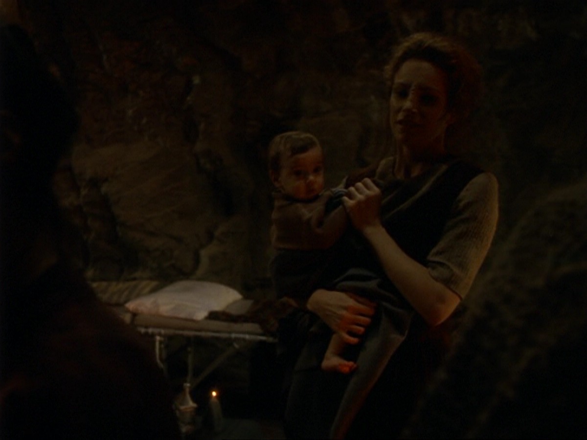 extant_StarTrek_DS9_6x17-WrongsDarkerThanDeathOrNight_1415.jpg