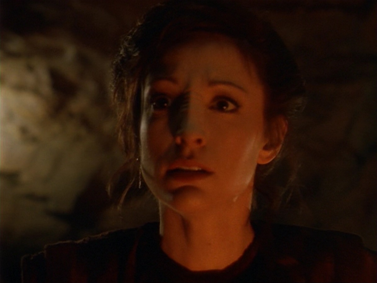 extant_StarTrek_DS9_6x17-WrongsDarkerThanDeathOrNight_1422.jpg