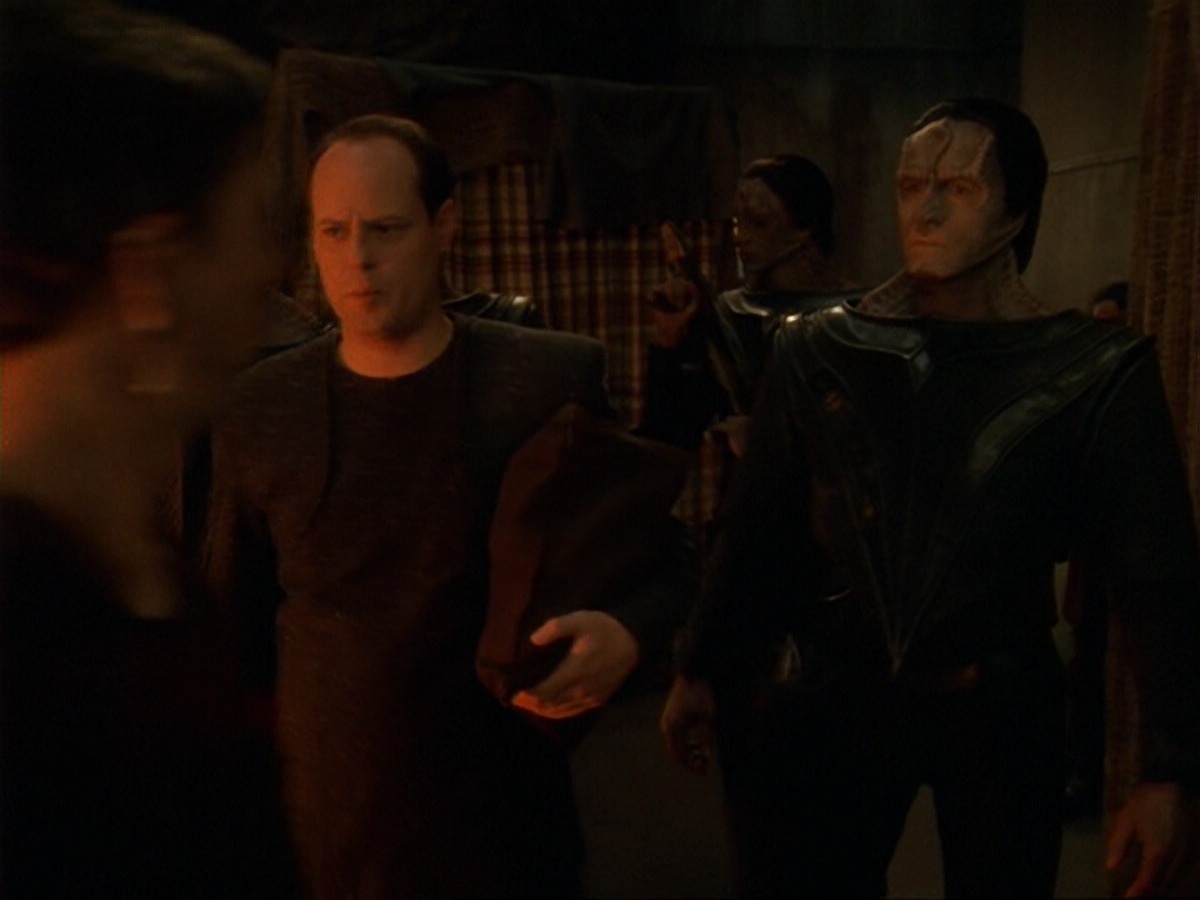 extant_StarTrek_DS9_6x17-WrongsDarkerThanDeathOrNight_1684.jpg
