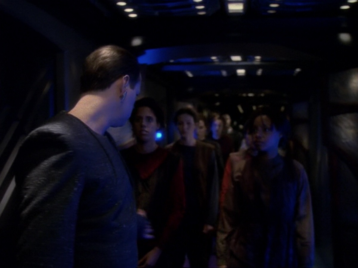 extant_StarTrek_DS9_6x17-WrongsDarkerThanDeathOrNight_1779.jpg