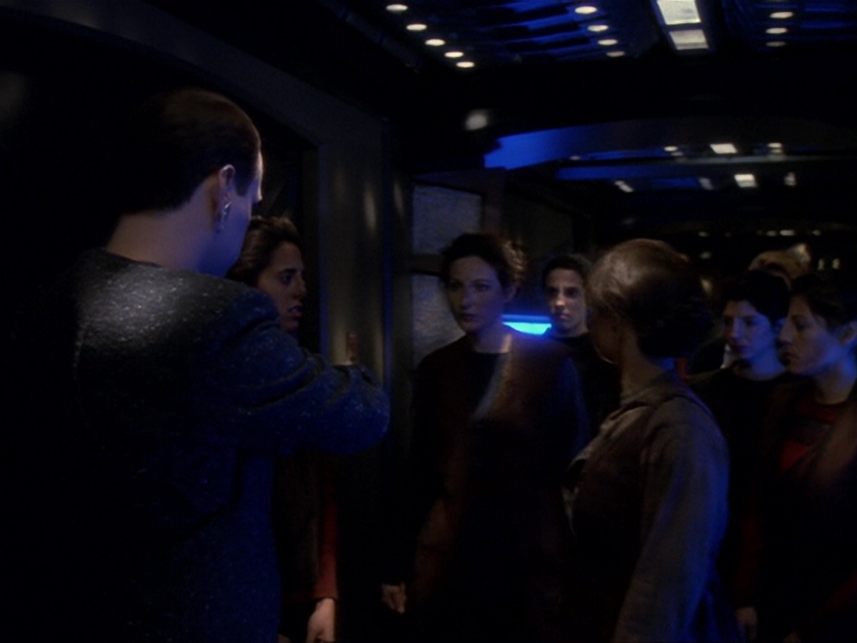 extant_StarTrek_DS9_6x17-WrongsDarkerThanDeathOrNight_1784.jpg