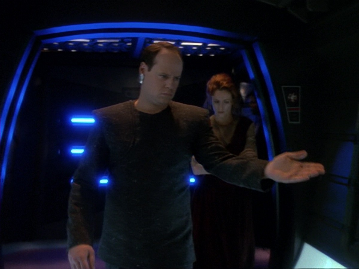 extant_StarTrek_DS9_6x17-WrongsDarkerThanDeathOrNight_1807.jpg