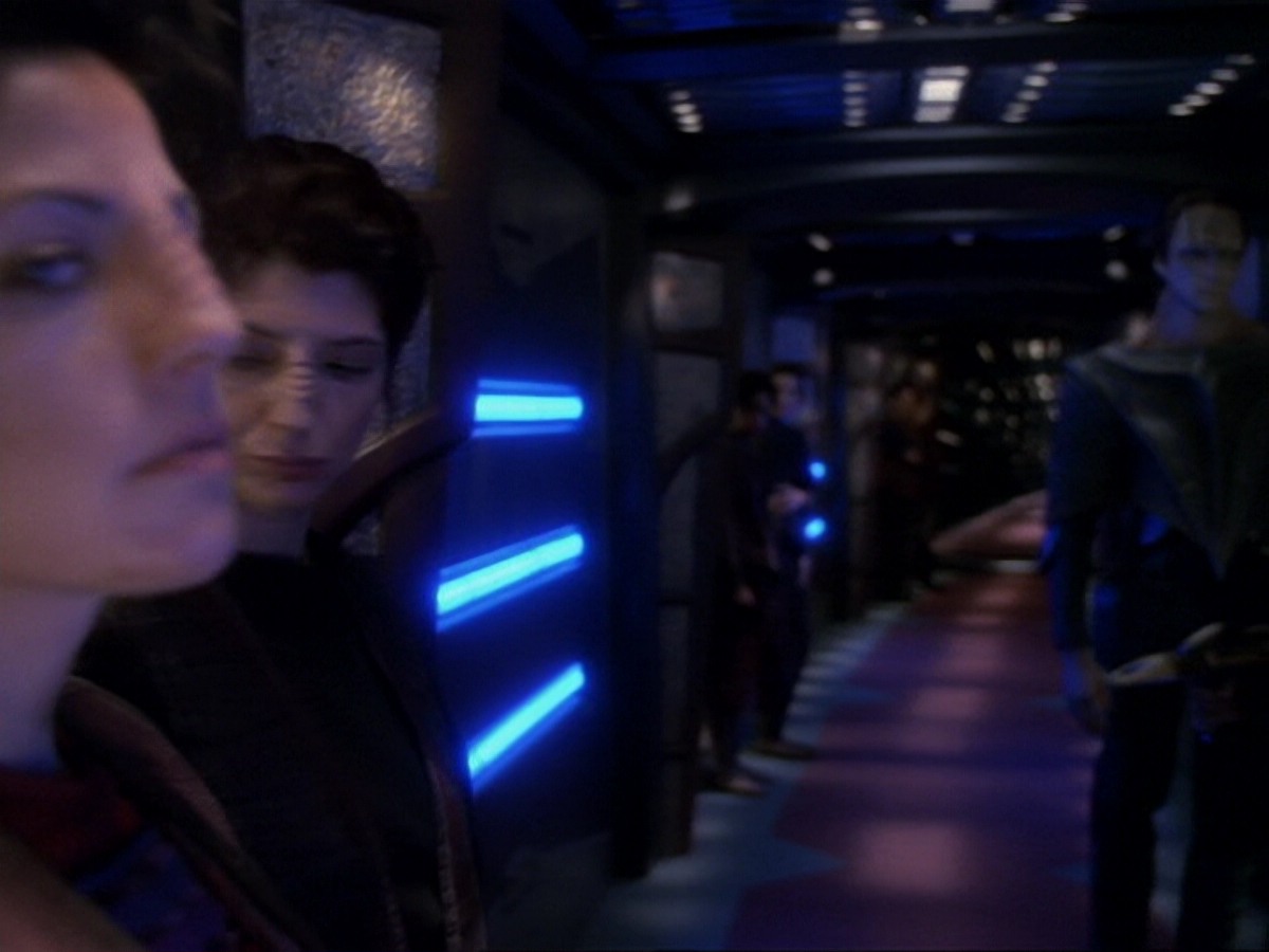 extant_StarTrek_DS9_6x17-WrongsDarkerThanDeathOrNight_1864.jpg