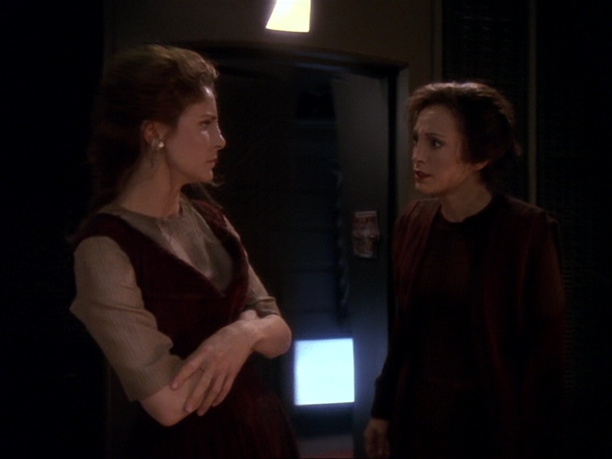 extant_StarTrek_DS9_6x17-WrongsDarkerThanDeathOrNight_1871.jpg