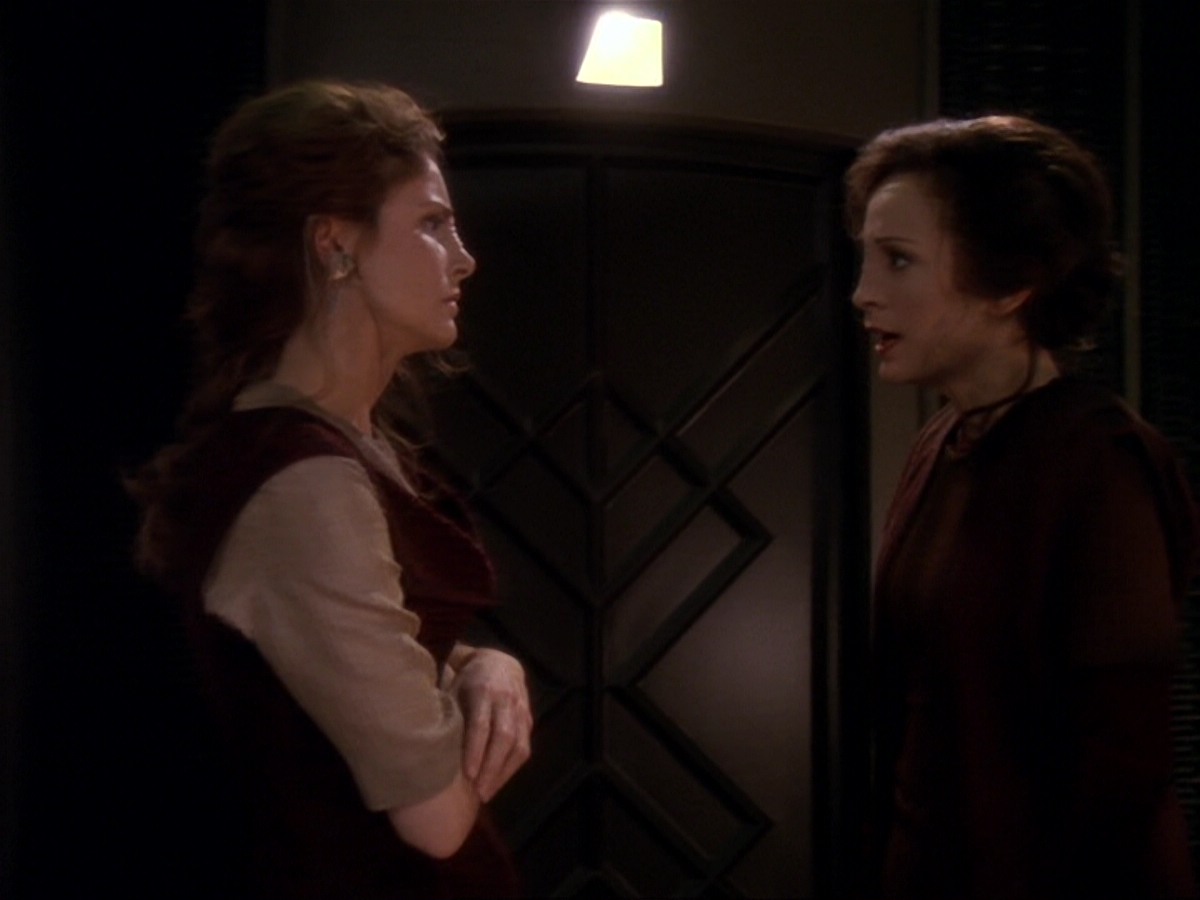 extant_StarTrek_DS9_6x17-WrongsDarkerThanDeathOrNight_1873.jpg