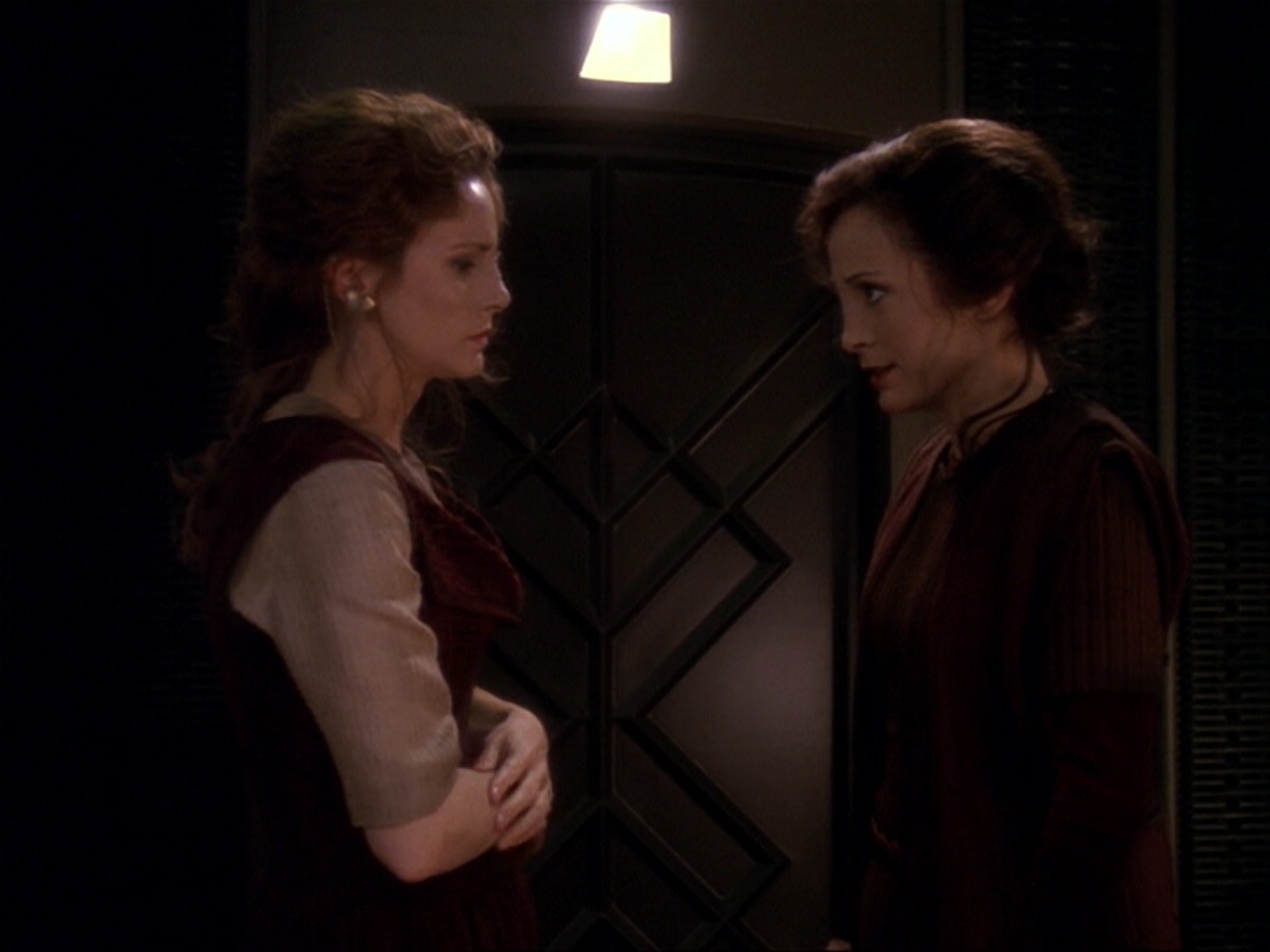 extant_StarTrek_DS9_6x17-WrongsDarkerThanDeathOrNight_1881.jpg