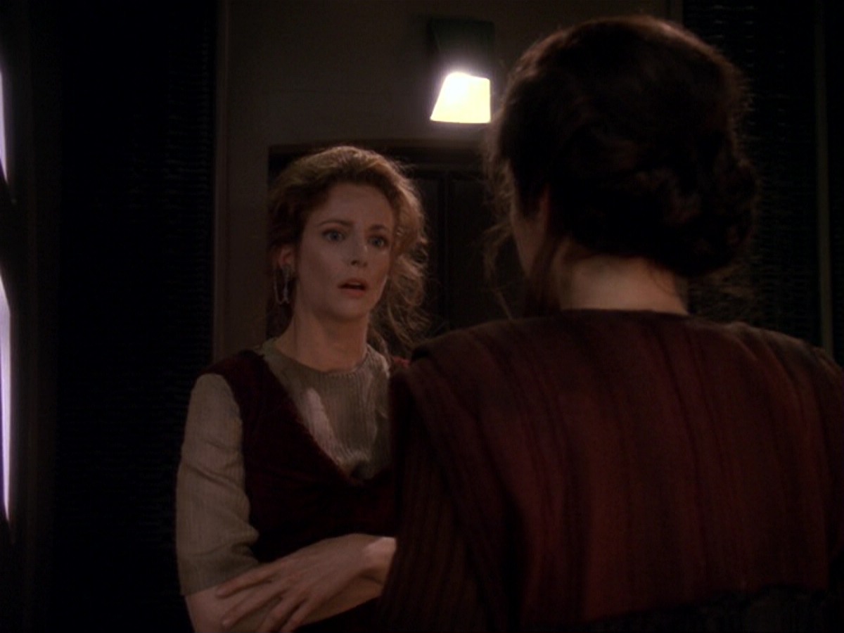 extant_StarTrek_DS9_6x17-WrongsDarkerThanDeathOrNight_1895.jpg