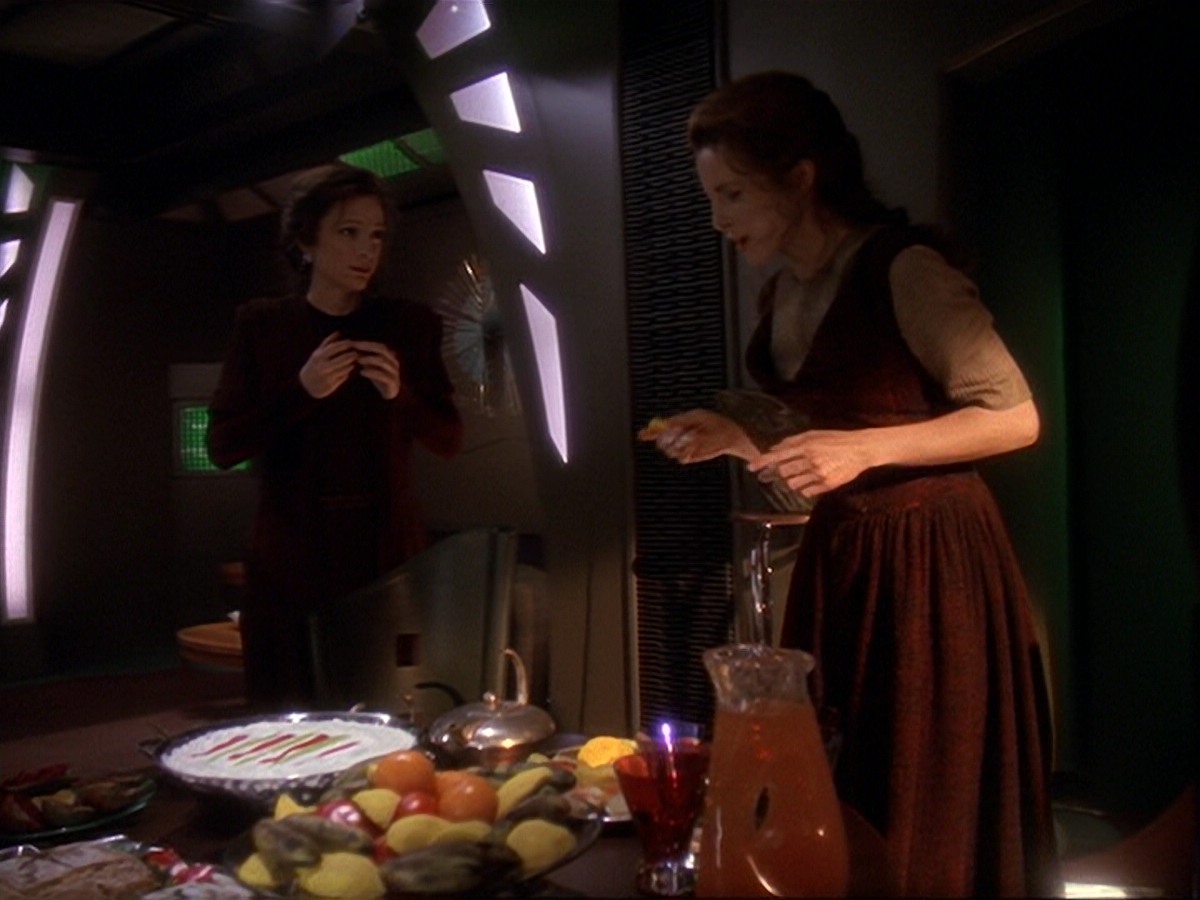 extant_StarTrek_DS9_6x17-WrongsDarkerThanDeathOrNight_1938.jpg