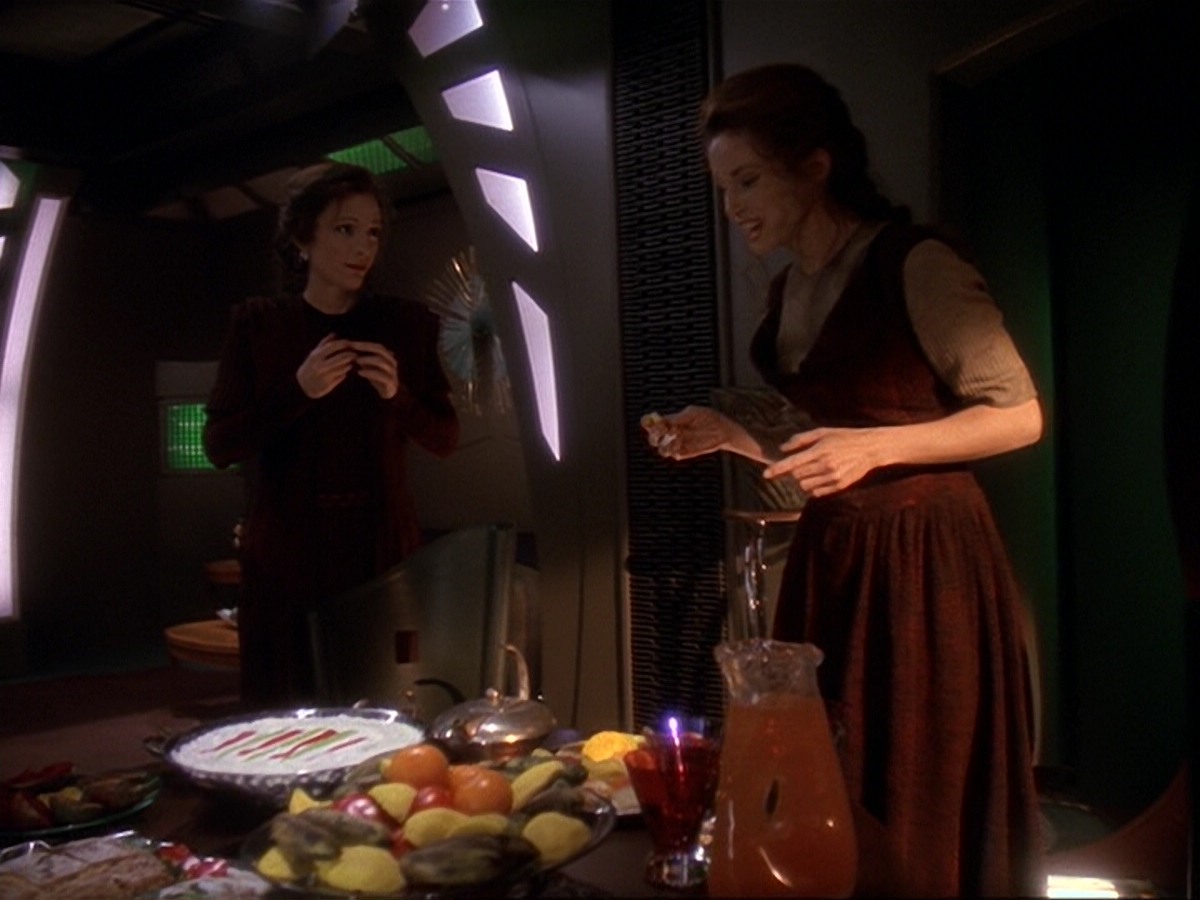 extant_StarTrek_DS9_6x17-WrongsDarkerThanDeathOrNight_1939.jpg