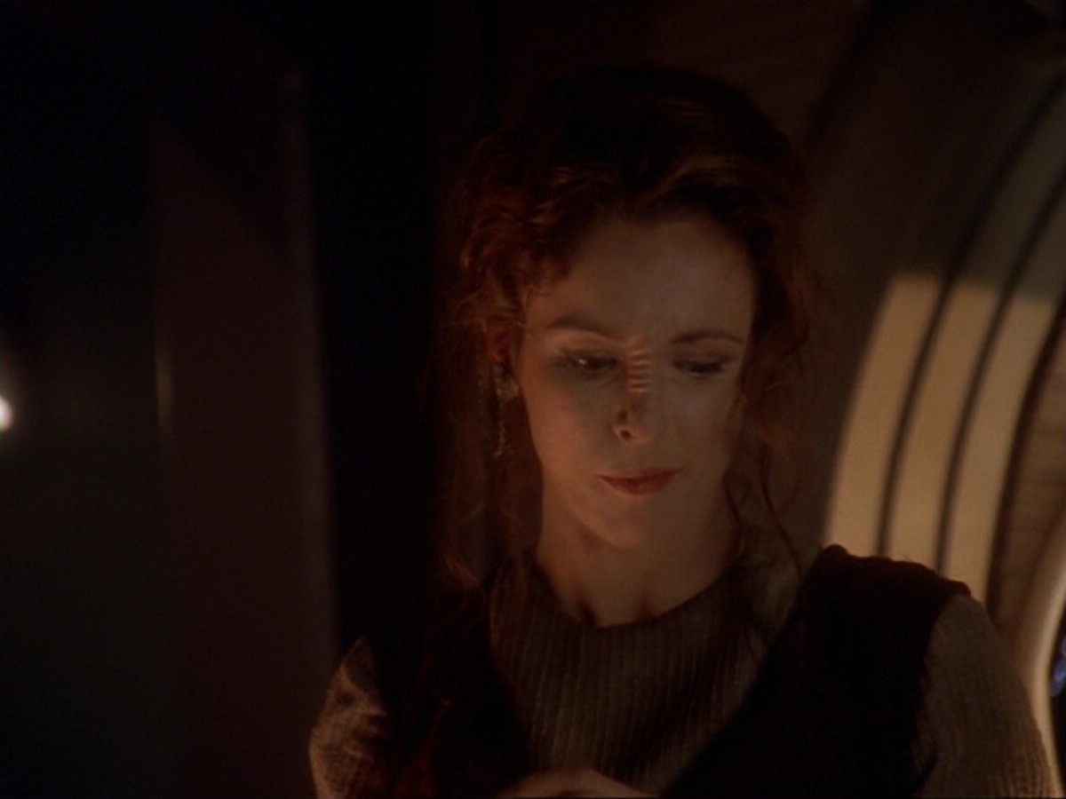 extant_StarTrek_DS9_6x17-WrongsDarkerThanDeathOrNight_1960.jpg