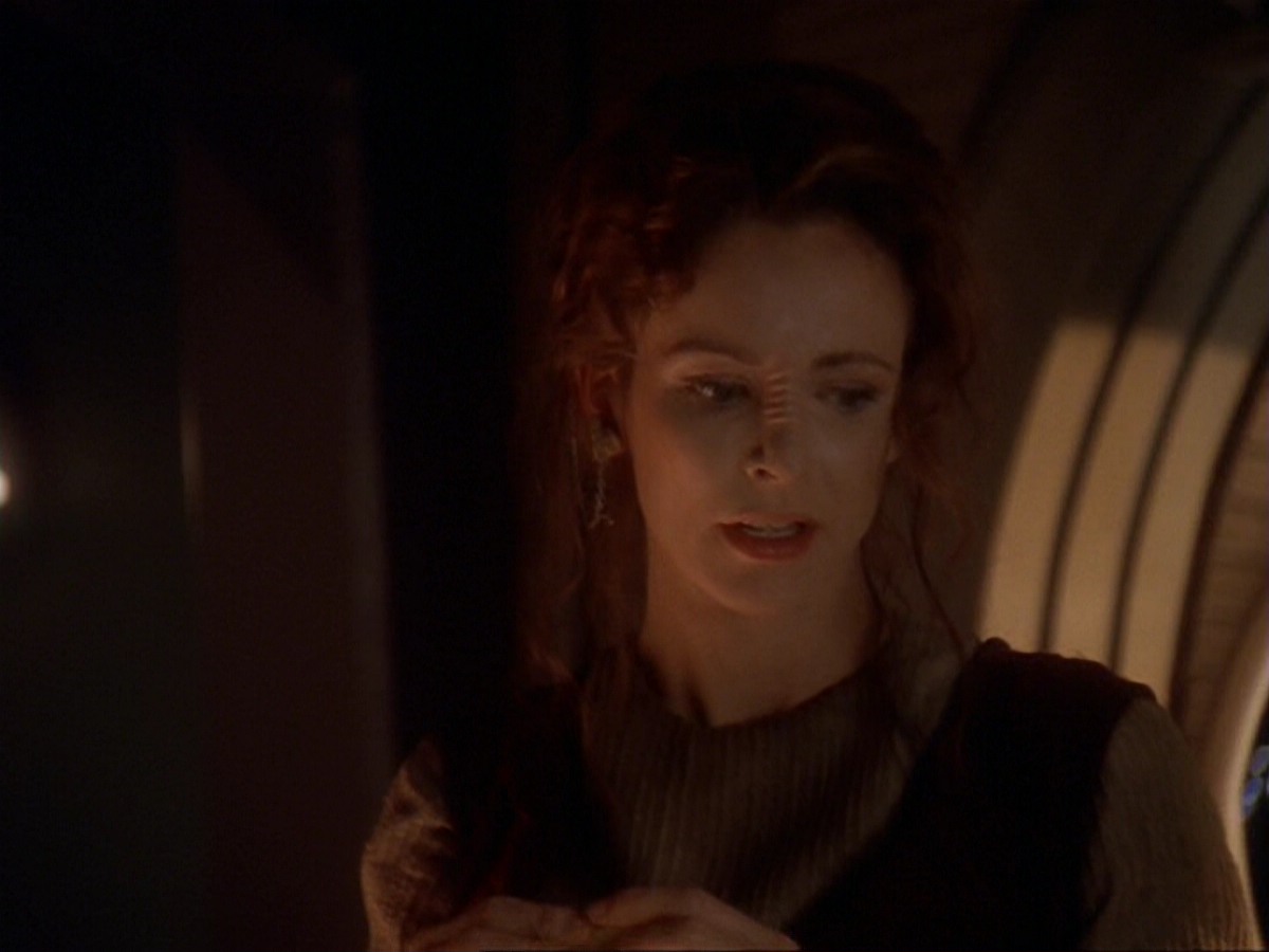 extant_StarTrek_DS9_6x17-WrongsDarkerThanDeathOrNight_1962.jpg