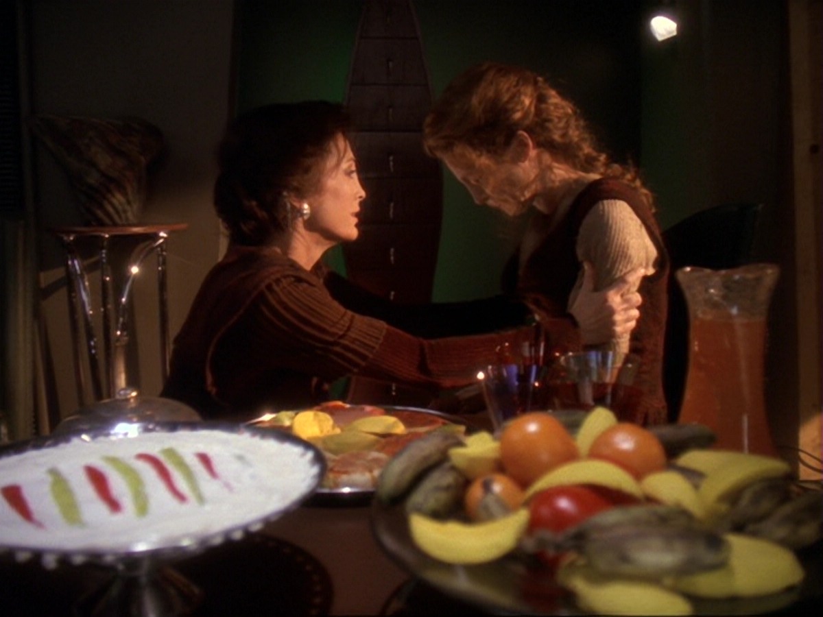extant_StarTrek_DS9_6x17-WrongsDarkerThanDeathOrNight_1984.jpg