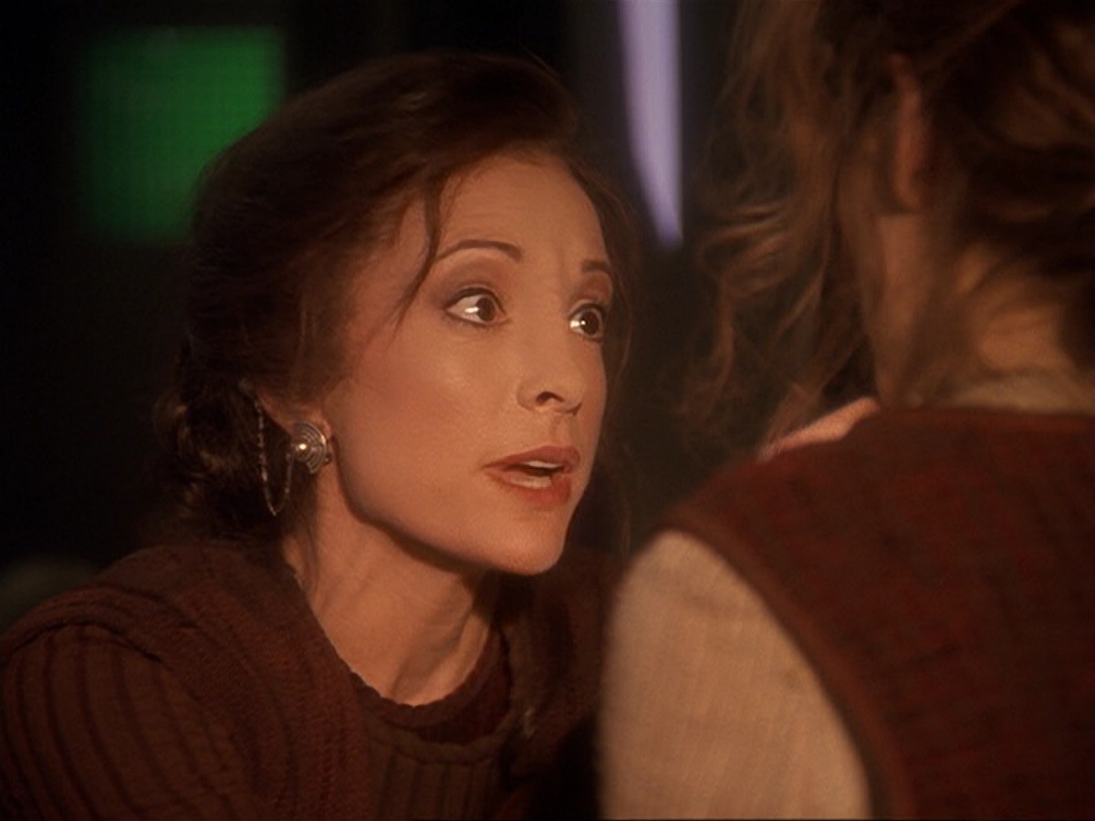 extant_StarTrek_DS9_6x17-WrongsDarkerThanDeathOrNight_2000.jpg