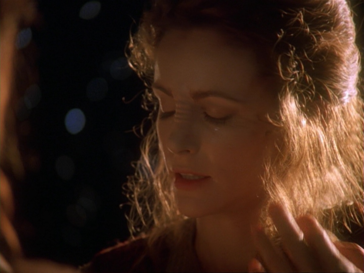 extant_StarTrek_DS9_6x17-WrongsDarkerThanDeathOrNight_2055.jpg