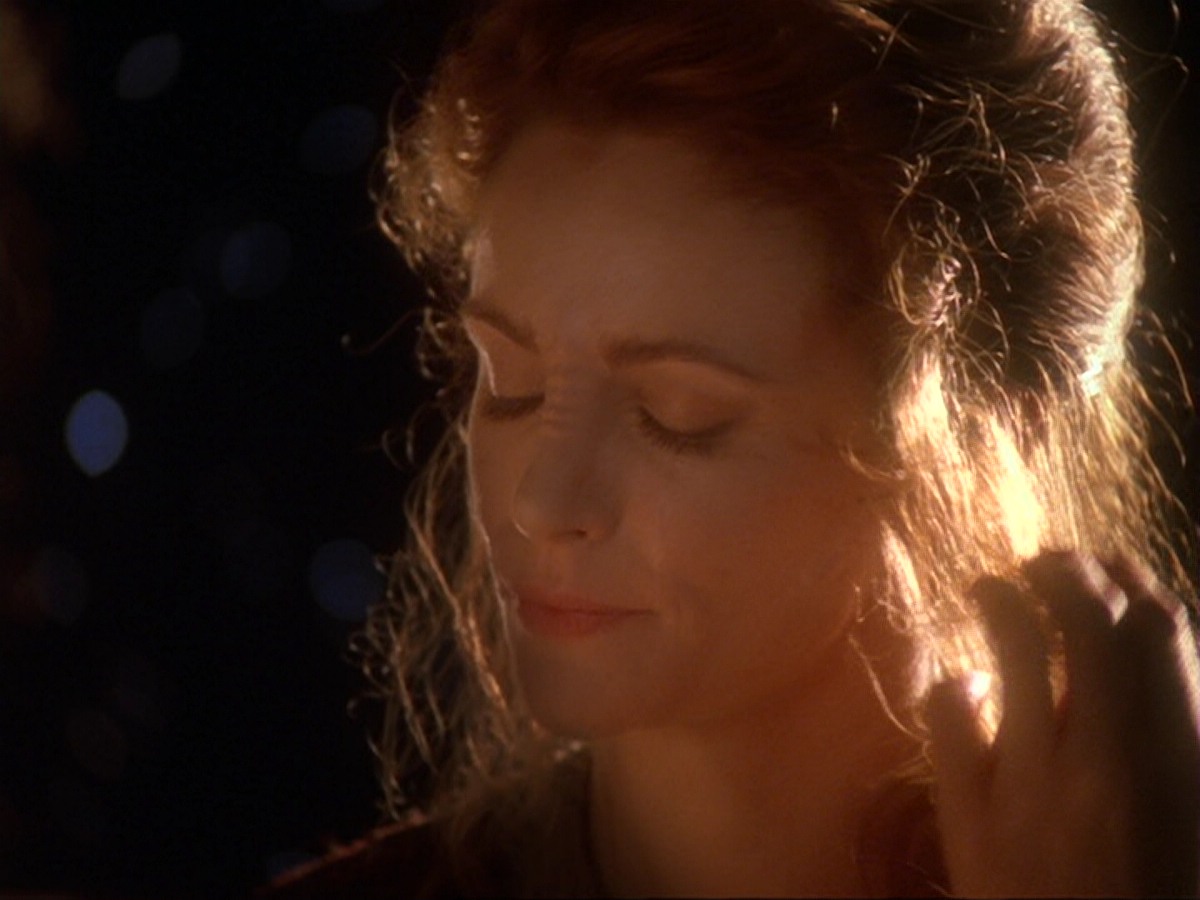 extant_StarTrek_DS9_6x17-WrongsDarkerThanDeathOrNight_2072.jpg