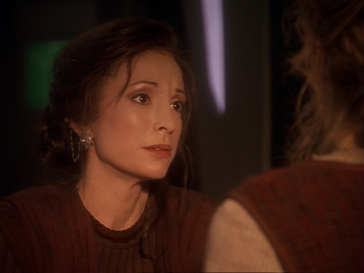 extant_StarTrek_DS9_6x17-WrongsDarkerThanDeathOrNight_2107.jpg