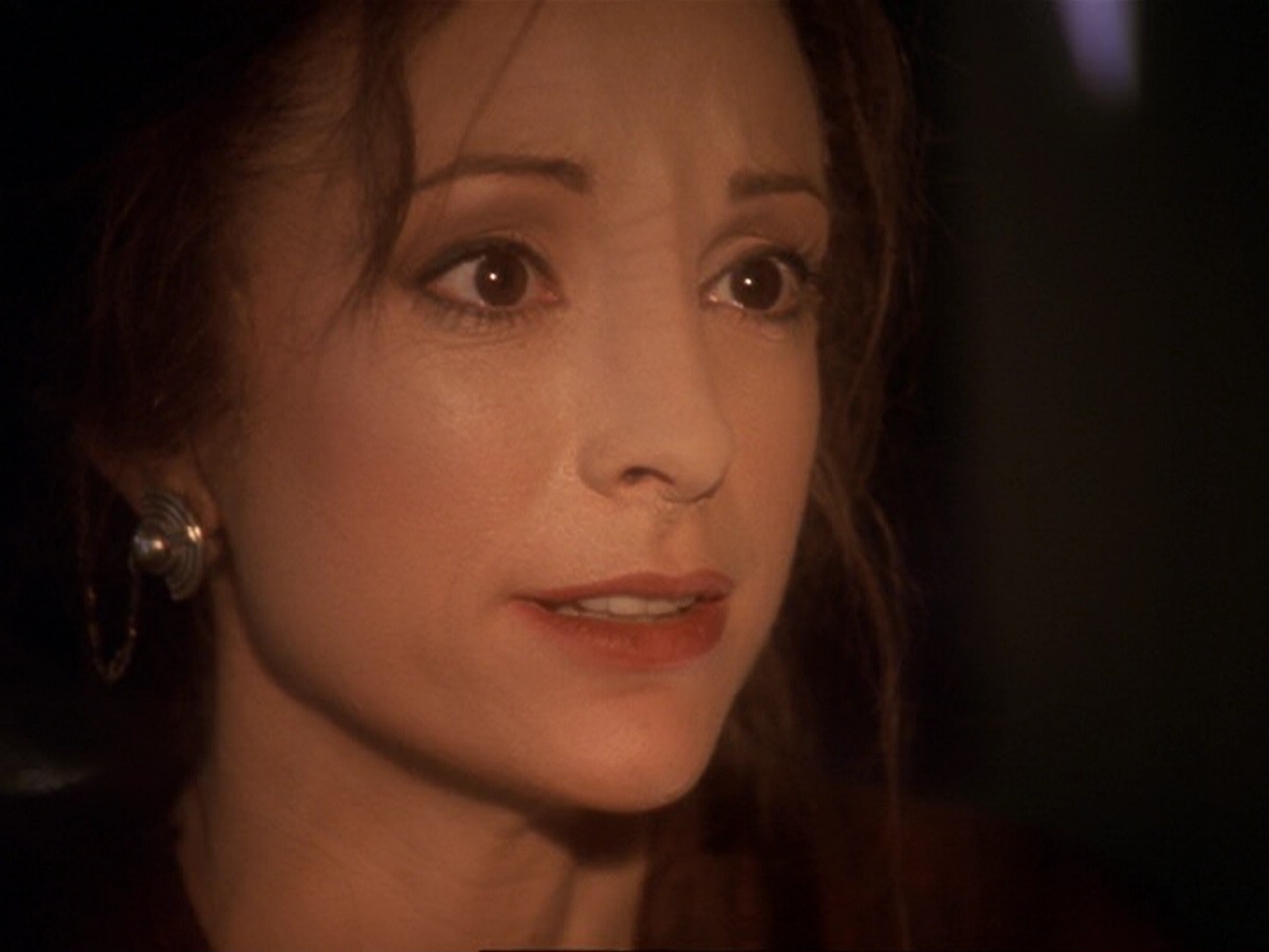 extant_StarTrek_DS9_6x17-WrongsDarkerThanDeathOrNight_2126.jpg