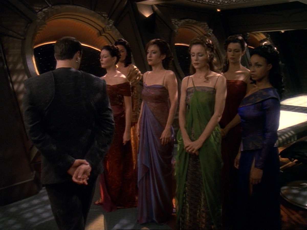 extant_StarTrek_DS9_6x17-WrongsDarkerThanDeathOrNight_2159.jpg