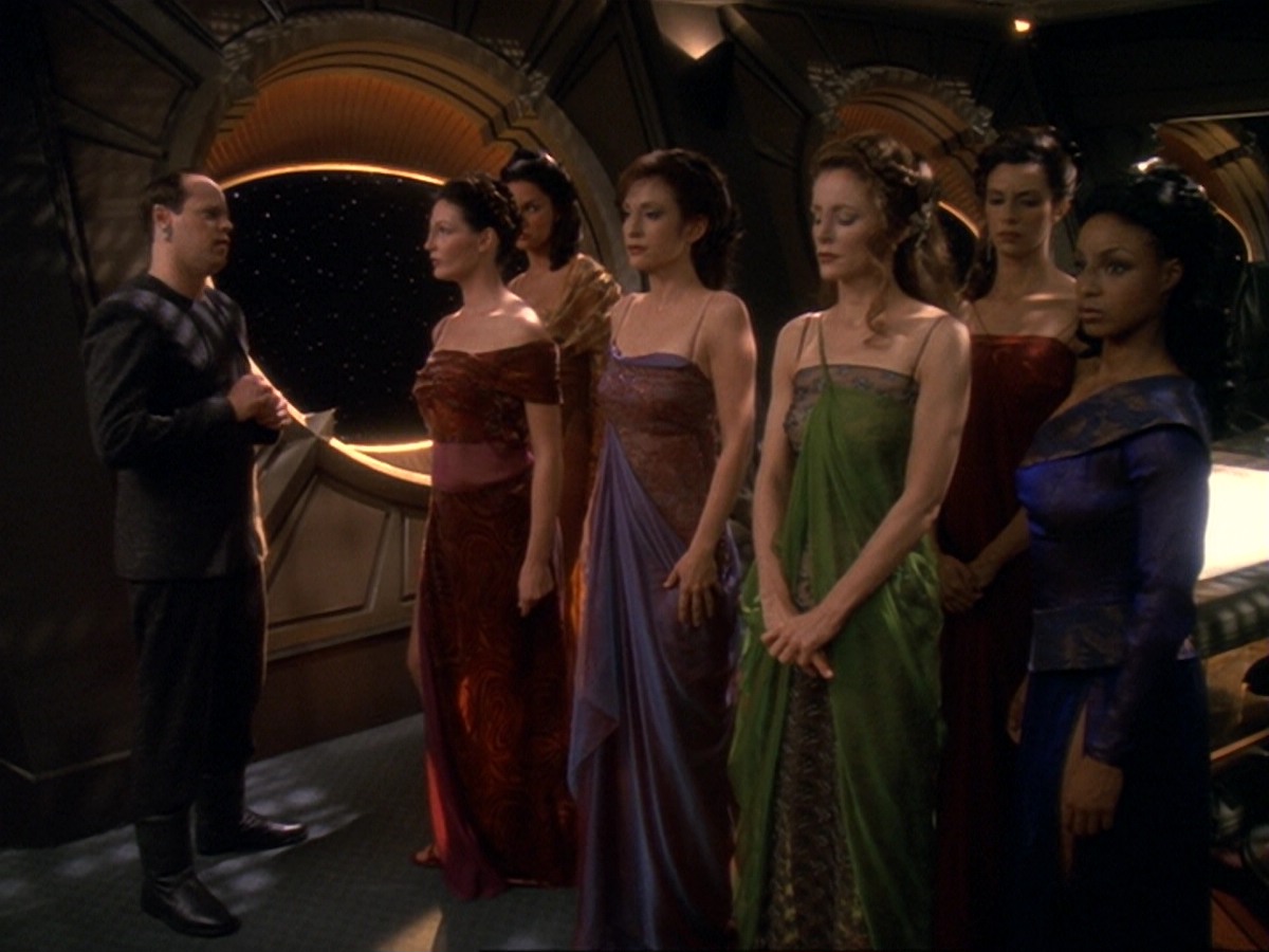 extant_StarTrek_DS9_6x17-WrongsDarkerThanDeathOrNight_2168.jpg