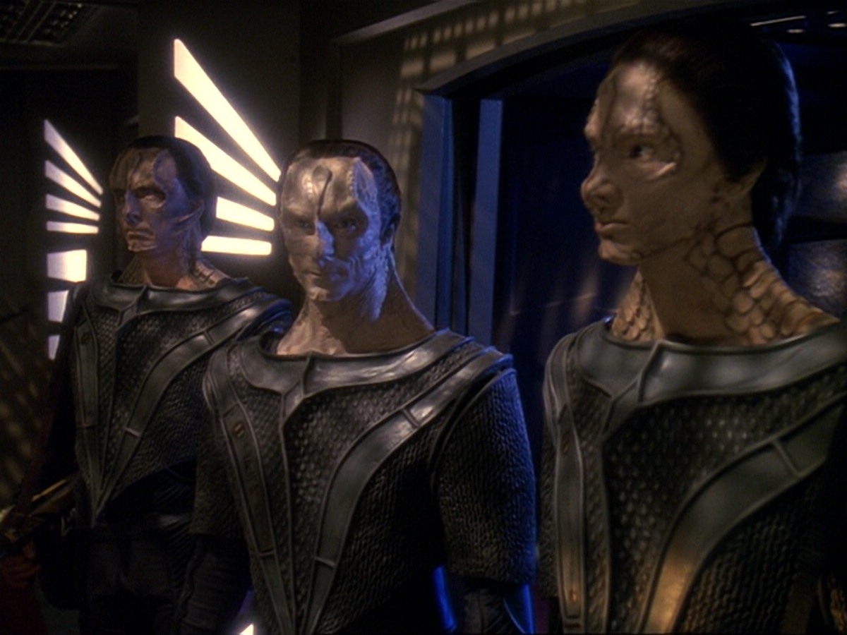 extant_StarTrek_DS9_6x17-WrongsDarkerThanDeathOrNight_2209.jpg
